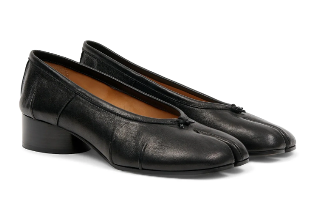 BALLET SHOE