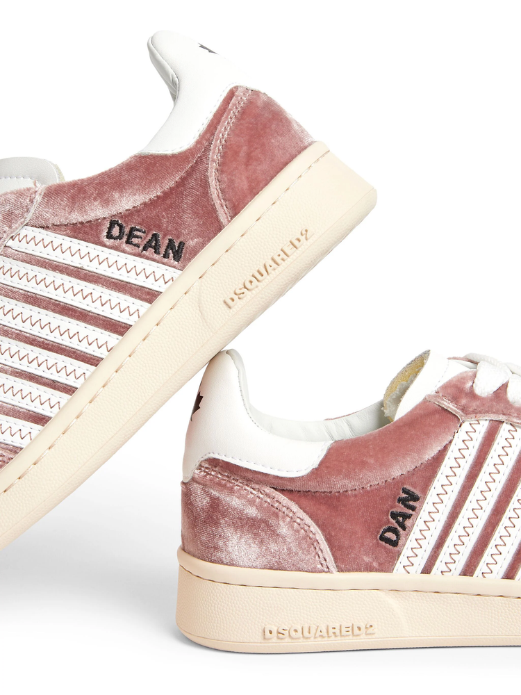 lace-up low-top sneakers