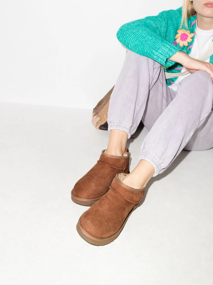 Classic Ultra Mini suede boots