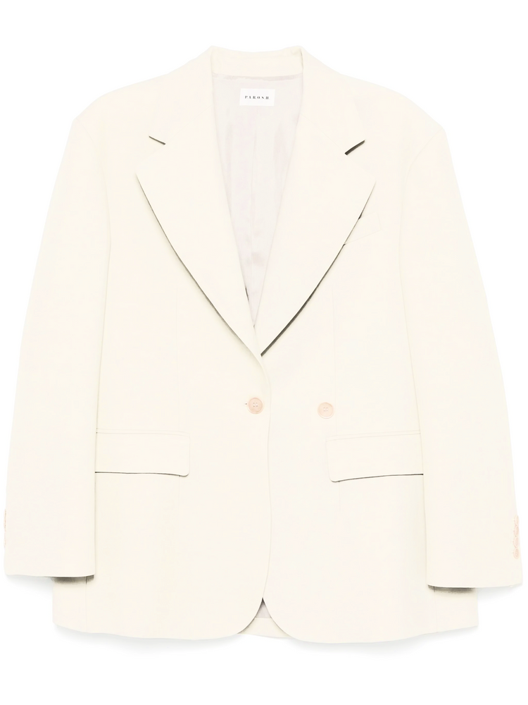Raisa25 over jacket