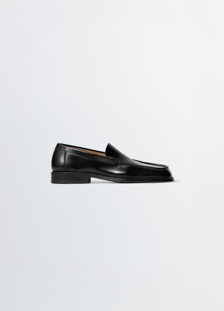 LOAFER