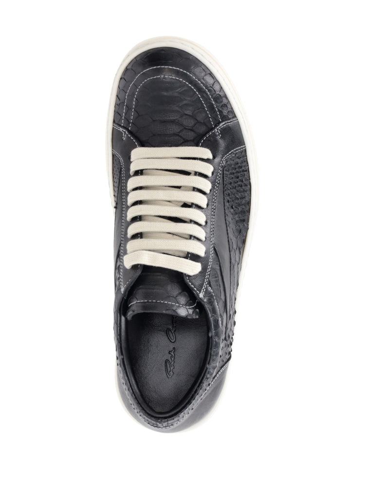 VINTAGE SNEAKS