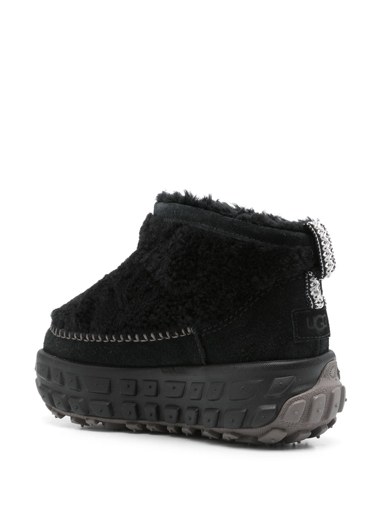 W Venture Daze Ultra Mini Cozy boots