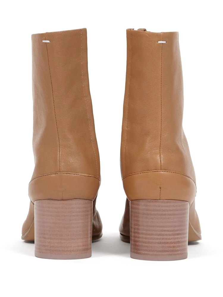 ANKLE BOOT