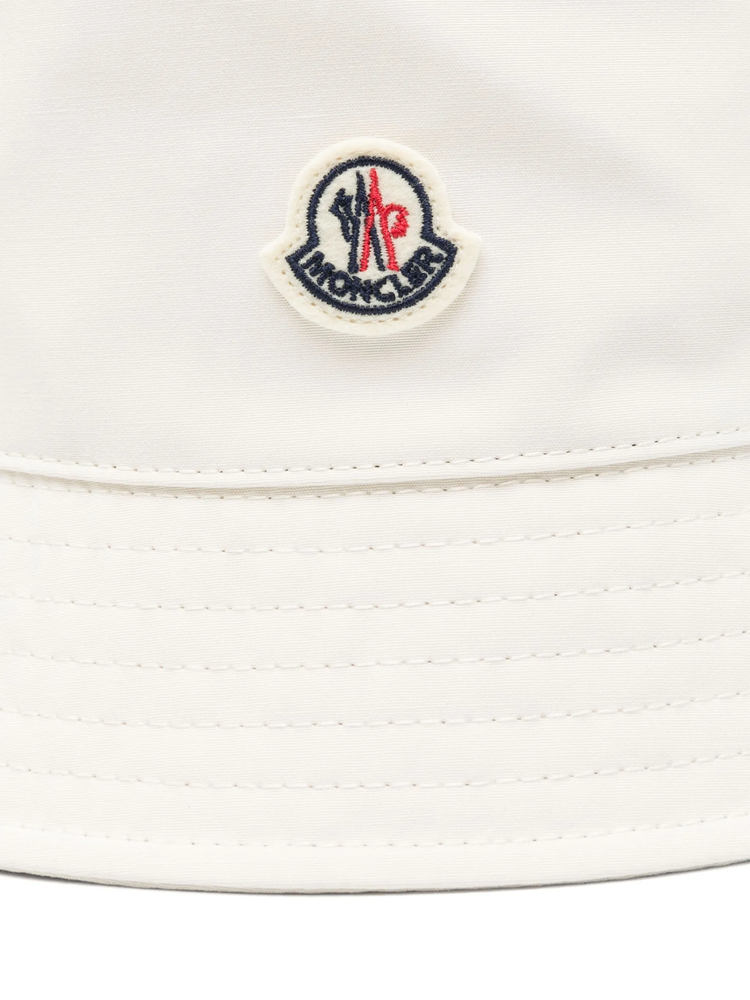 logo-patch bucket hat