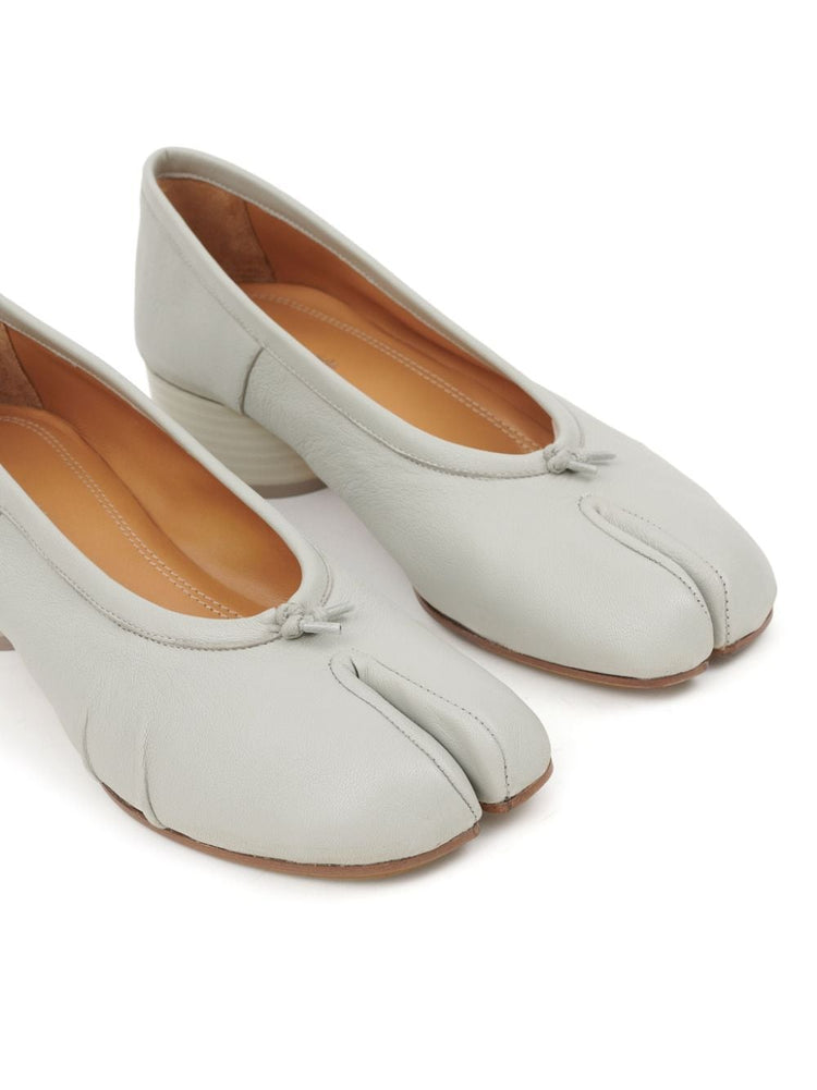 BALLET SHOE