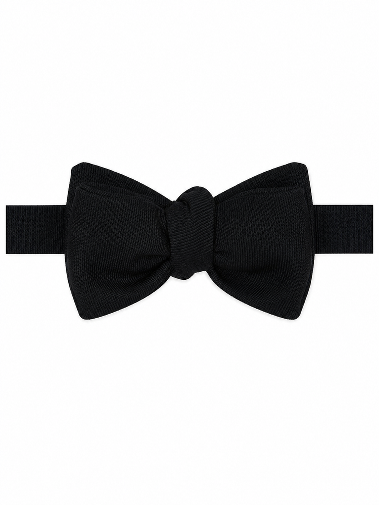 CLASSIC BOW TIE IN SUPER 120’S TWILL