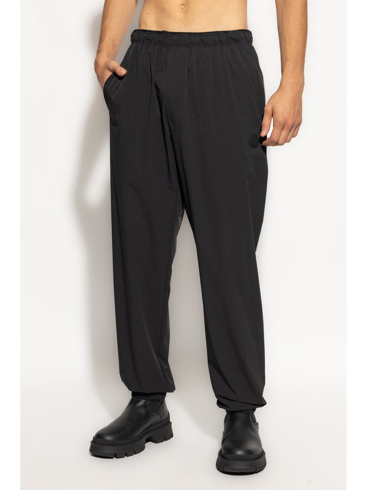 tapered trousers
