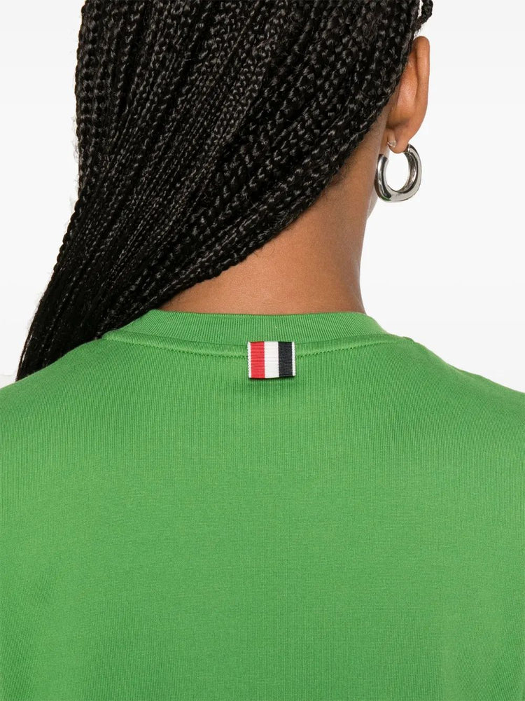 SHORT SLEEVE TEE W/ ENGINEERED 4 BAR IN SUSTAINABLE JERSEY