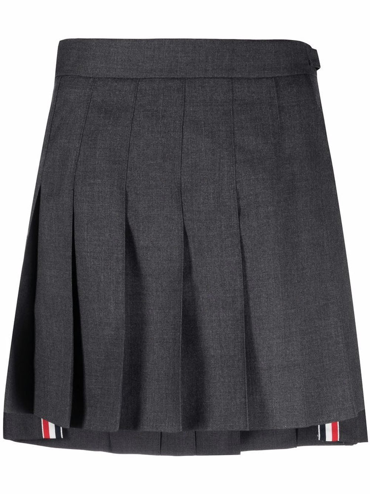 dropped back mini pleated skirt