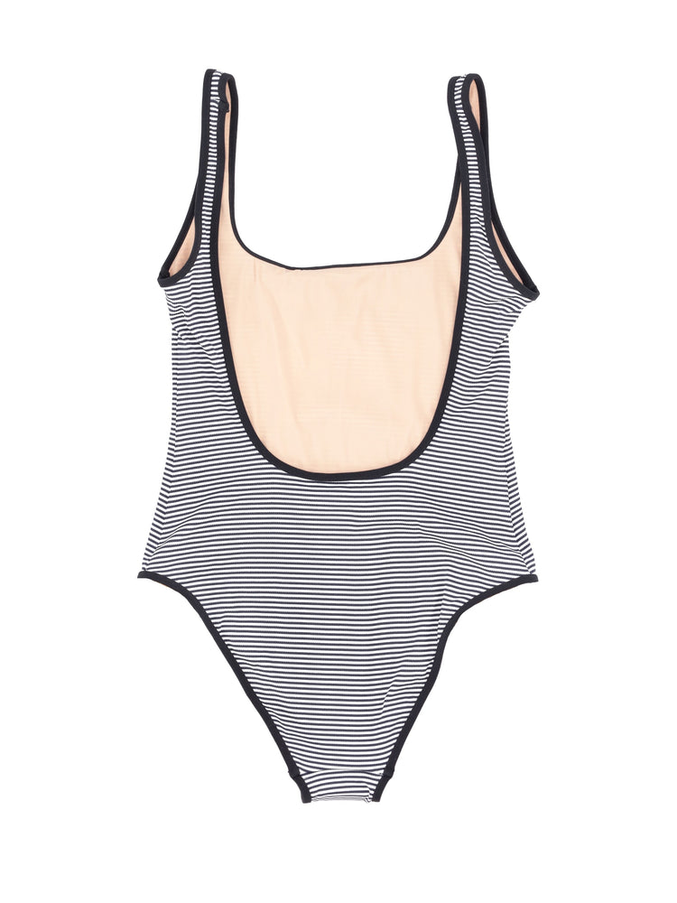 ONE PIECE / SQUARE NECKLINE