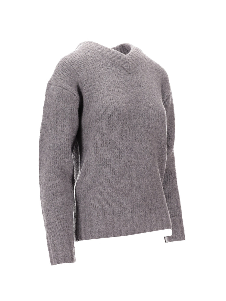 V-NECK SWEATER