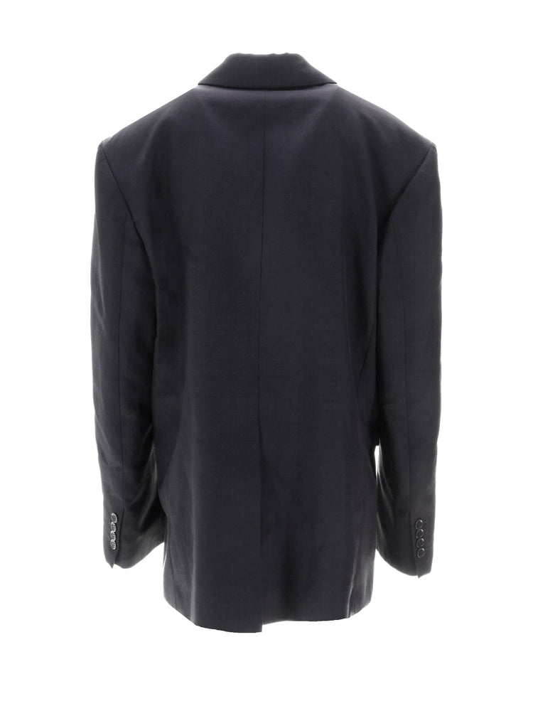 Raisa25 over jacket