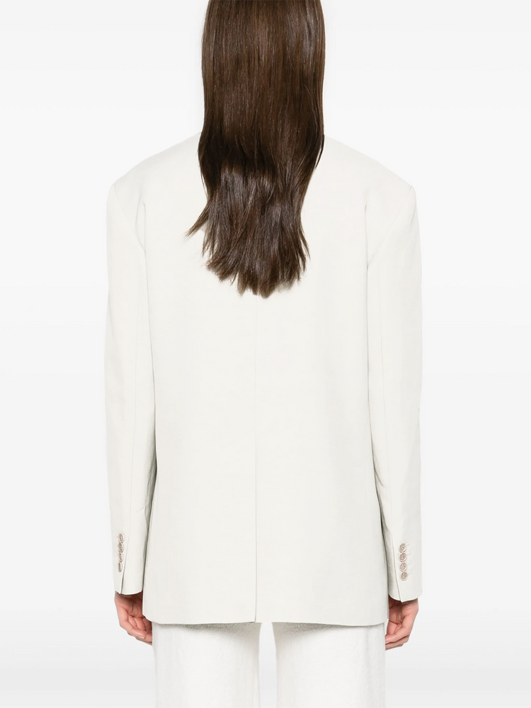 Raisa25 over jacket