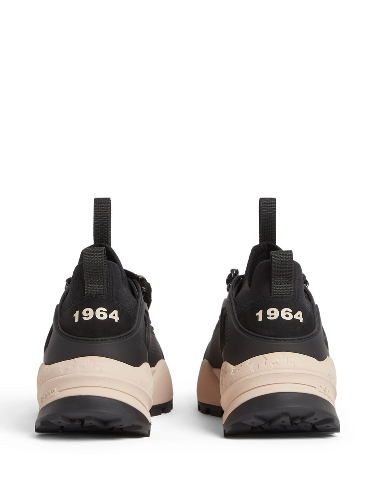 lace-up low-top sneakers