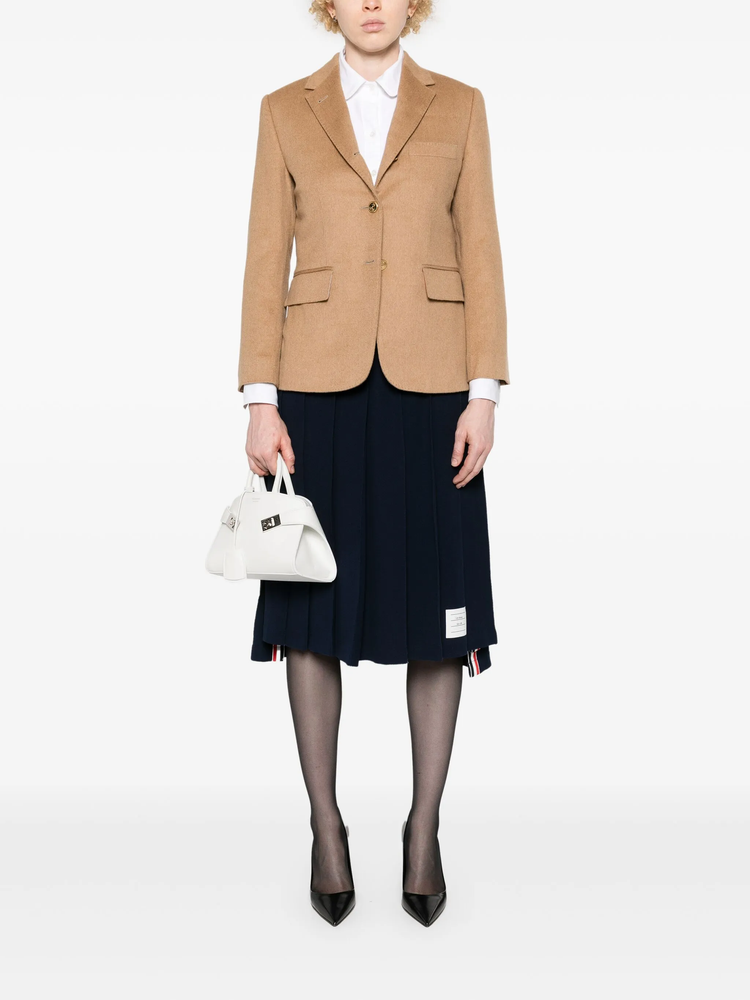 single-breasted blazer
