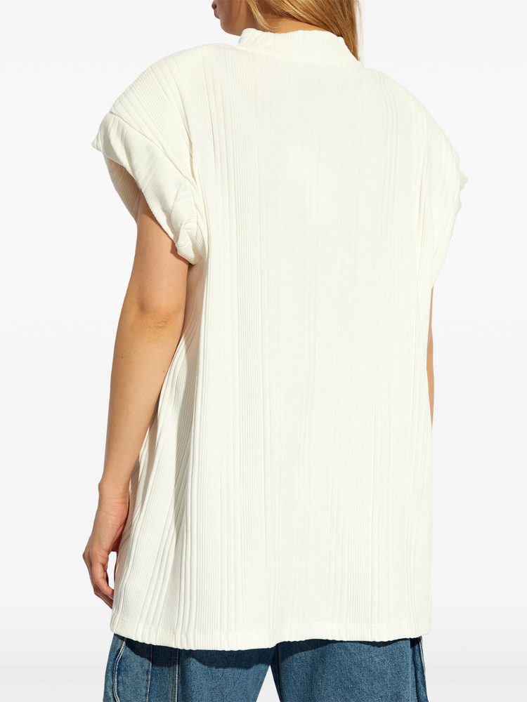 logo-raised ribbed top