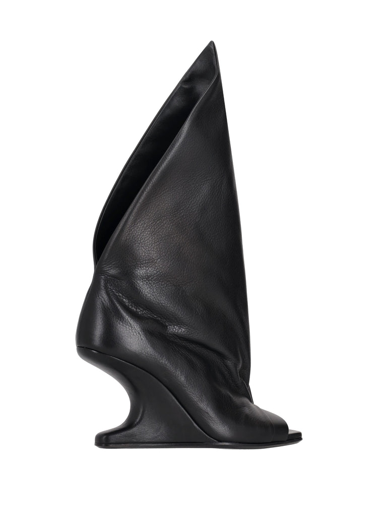 CANTILEVER 8 STRUTTER SANDAL