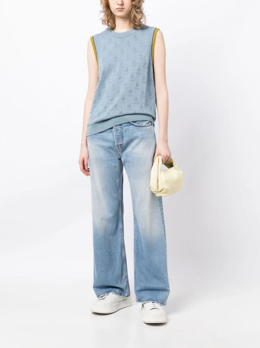 crew-neck sleeveless knitted top