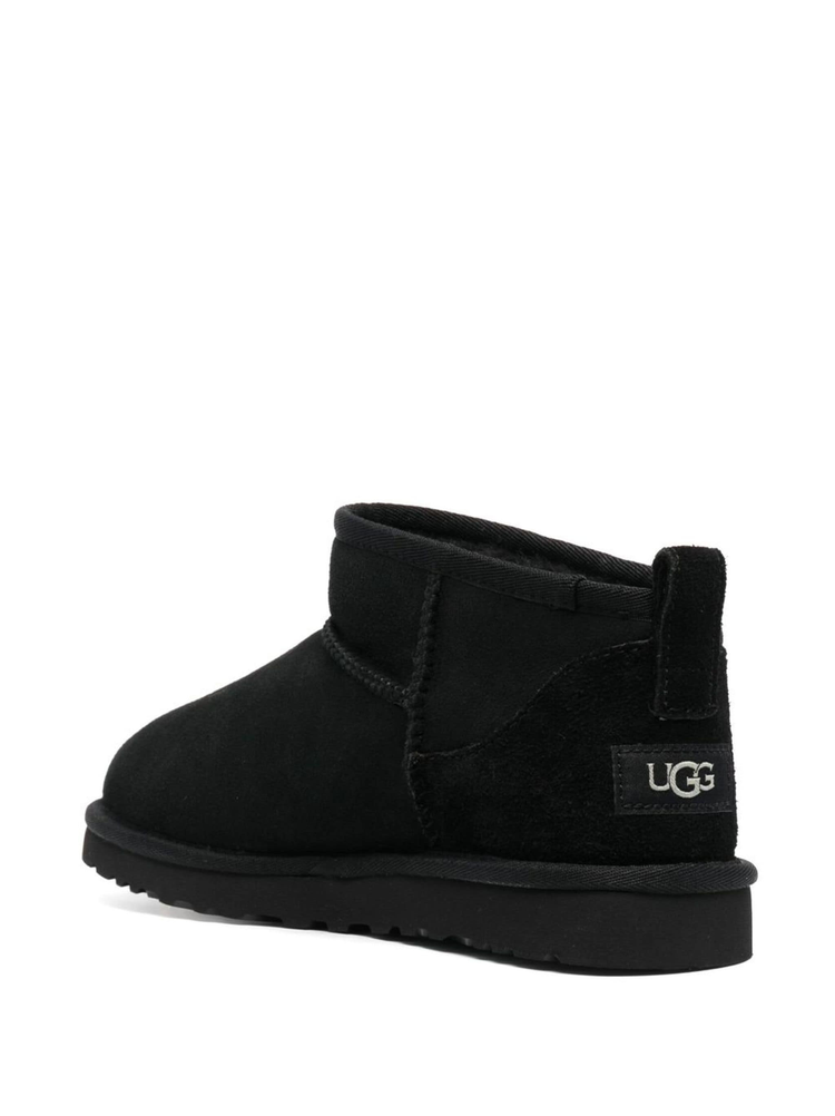 Classic Ultra Mini suede boots