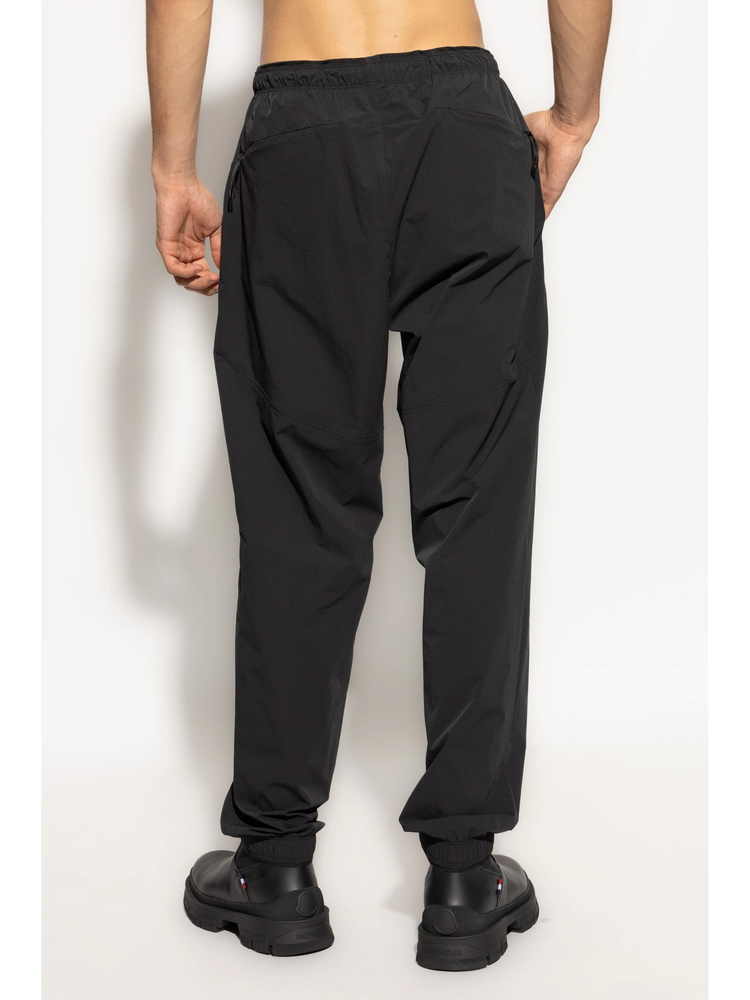 tapered trousers