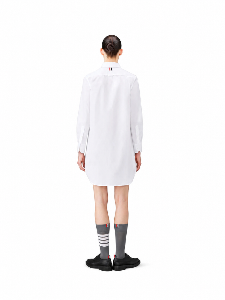 THIGH LENGTH POINT COLLAR SHIRTDRESS W/ RWB GROSGRAIN PLACKET IN SOLID POPLIN