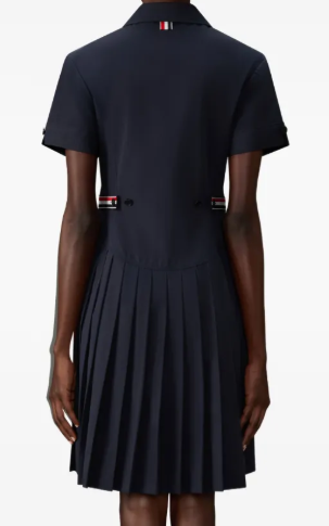 BERMUDA LENGTH SHORT SLEEVE LAPEL COLLAR PLEATED DRESS IN WRINKLE FREE COTTON SUITING