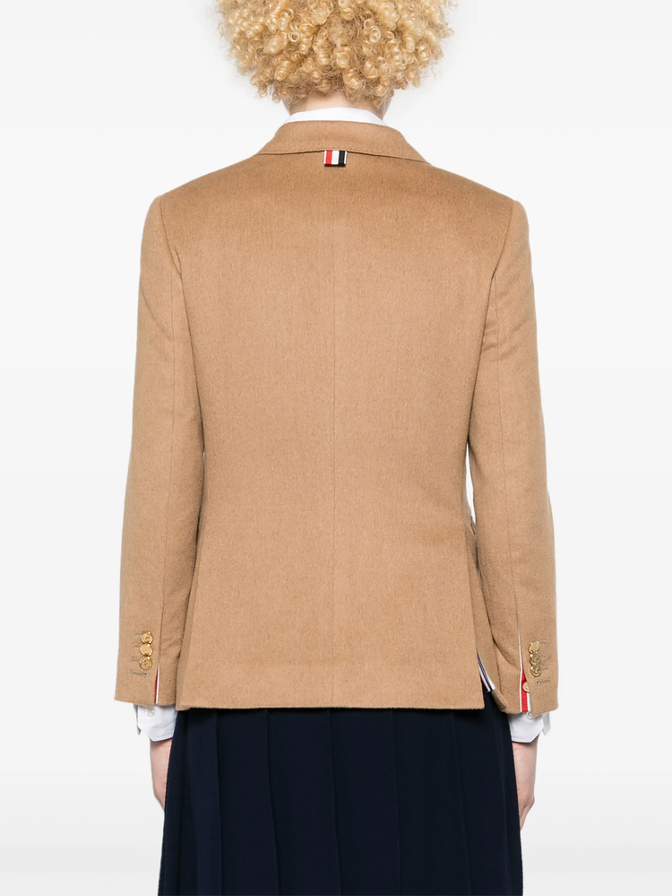 single-breasted blazer