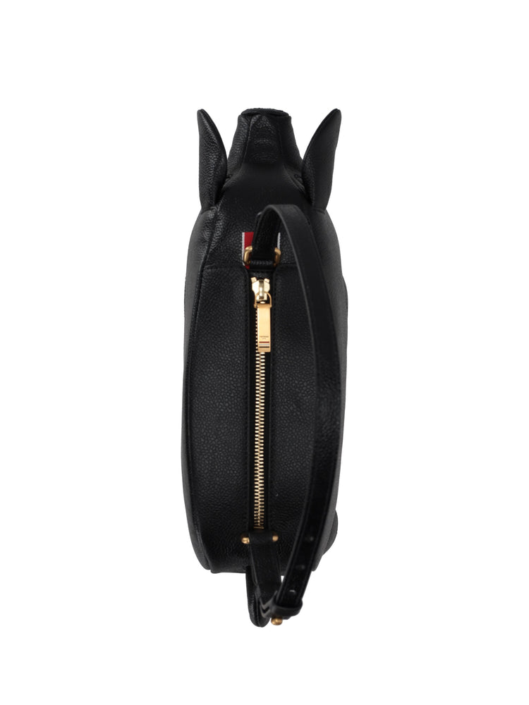 PIG BAGUETTE BAG IN PEBBLE GRAIN LEATHER