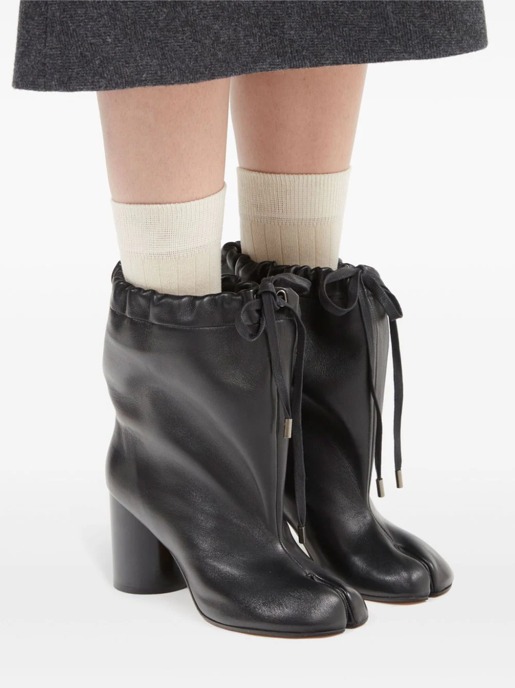 ANKLE BOOT