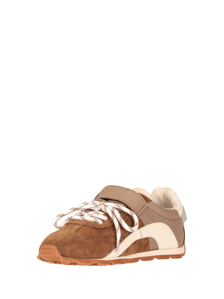 DC-642 Sneakers