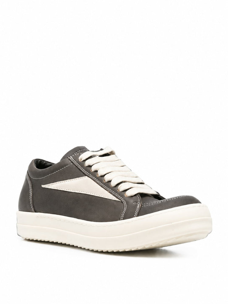VINTAGE SNEAKS