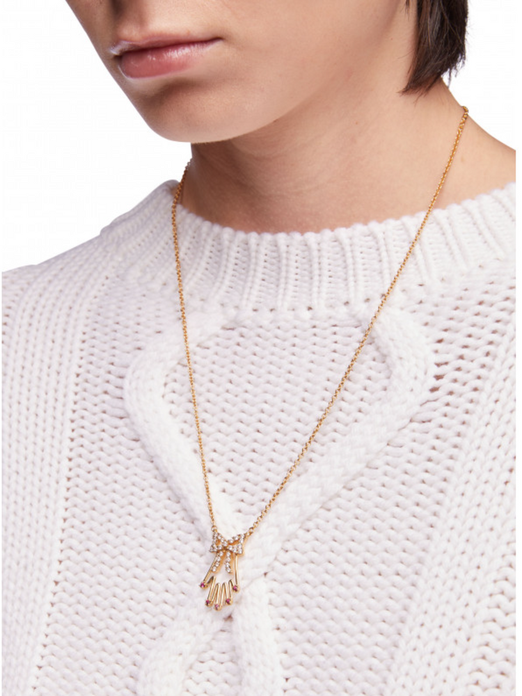 Handy necklace