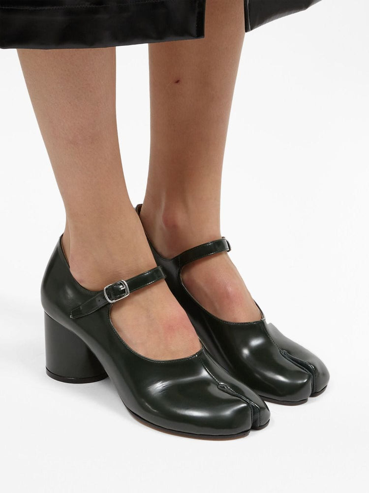 COURT SHOE