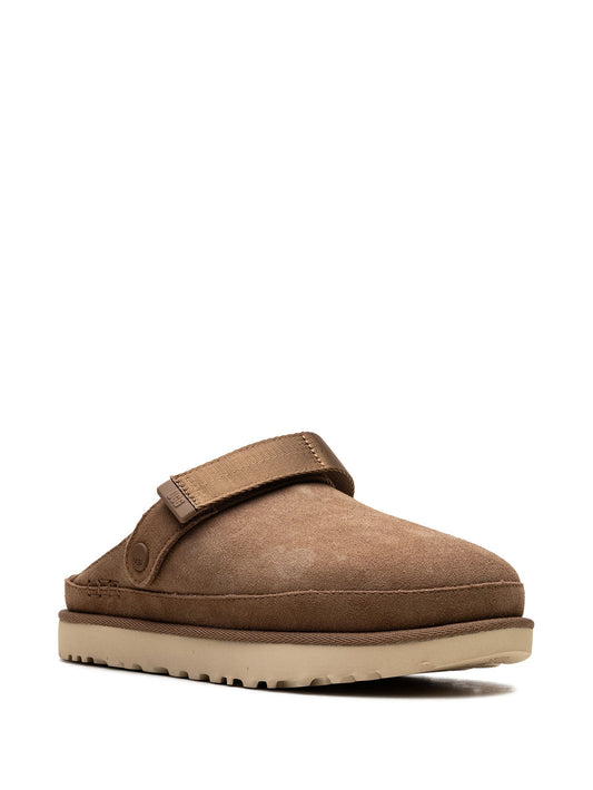Goldencoast suede clogs