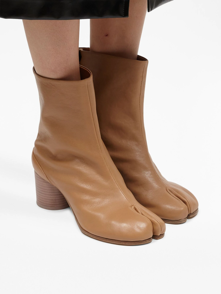 ANKLE BOOT