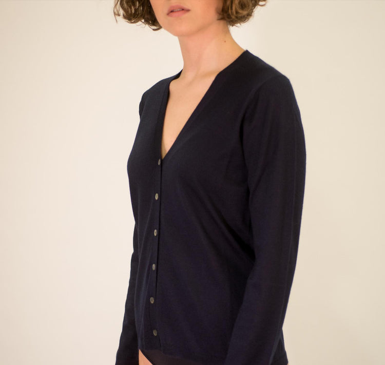 LA ROSE V cardigan cash/silk dark blu