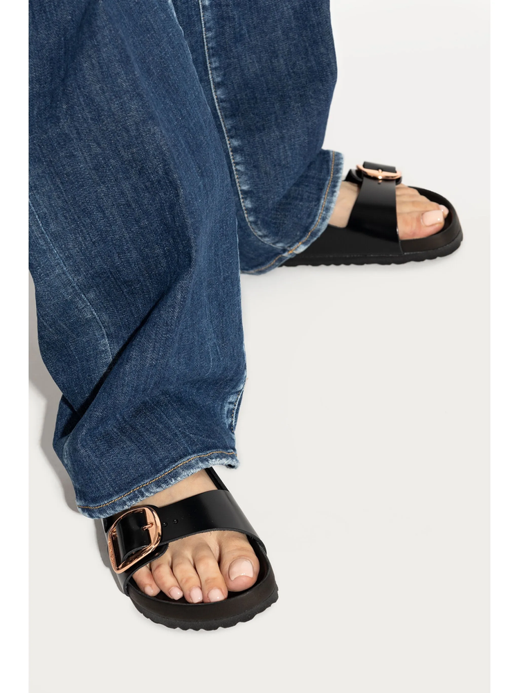 Arizona Big Buckle sandals