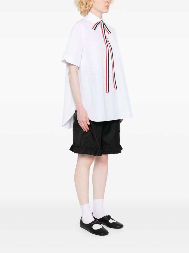 SHORT SLEEVE BLOUSON SHIRT W/ RWB GROSGRAIN BOW TIE IN SOLID POPLIN