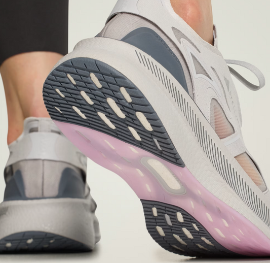 aSMC ULTRABOOST 5 LGSOGR/SILVMT/ONIX