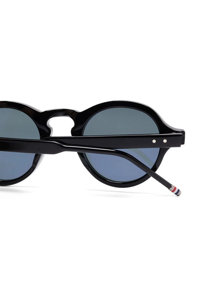 round-frame sunglasses