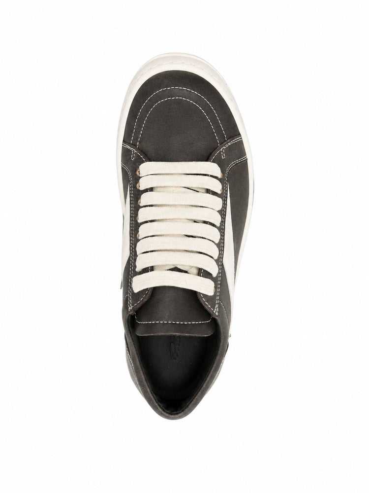 VINTAGE SNEAKS