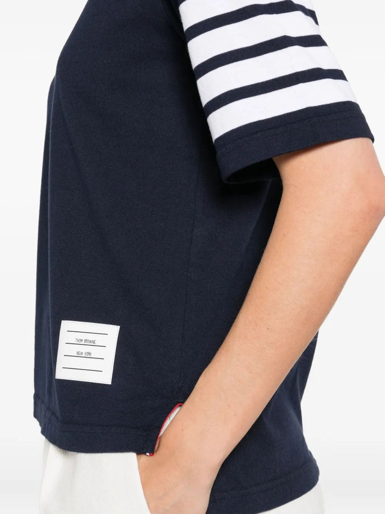 SHORT SLEEVE TEE W/ ENGINEERED 4 BAR IN SUSTAINABLE JERSEY