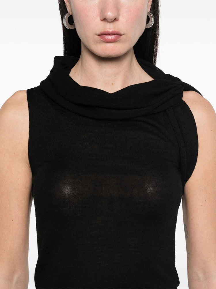 twist-detail top