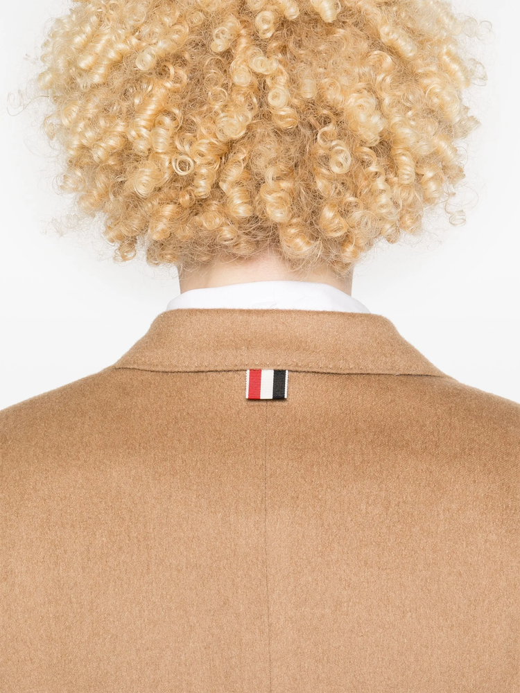 single-breasted blazer