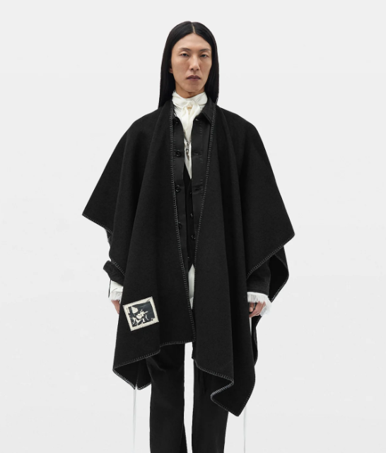 GISKE RECTANGULAR CAPE WITH PRINTED LEATHER PATCH