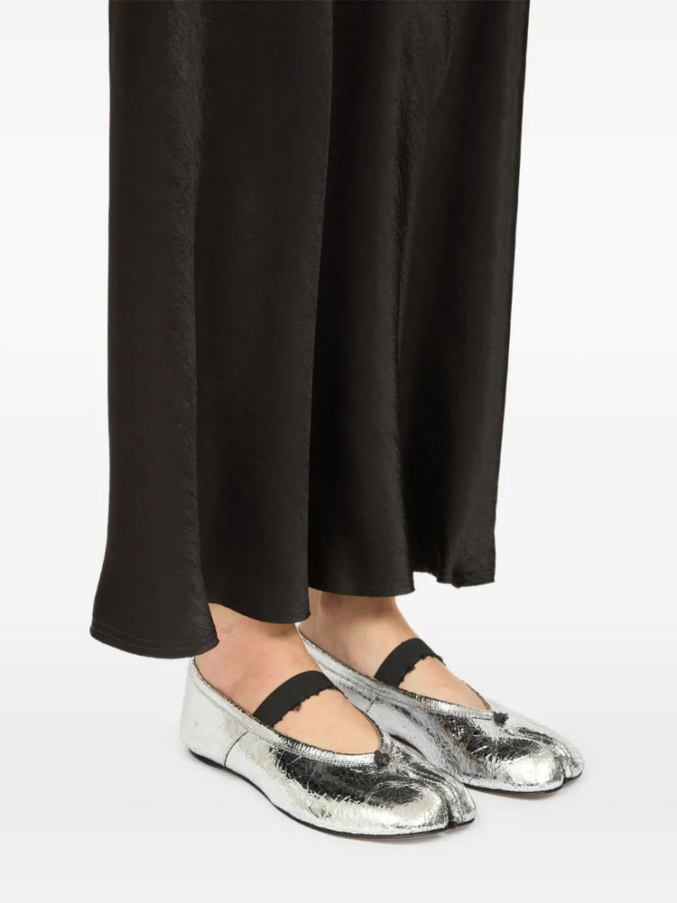 BALLET SHOE