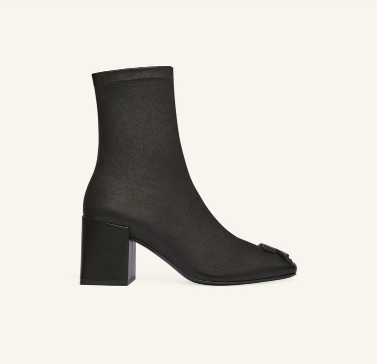 ANKLE BOOTS REEDITION