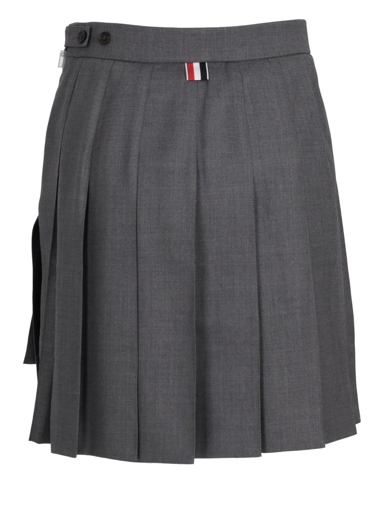 dropped back mini pleated skirt