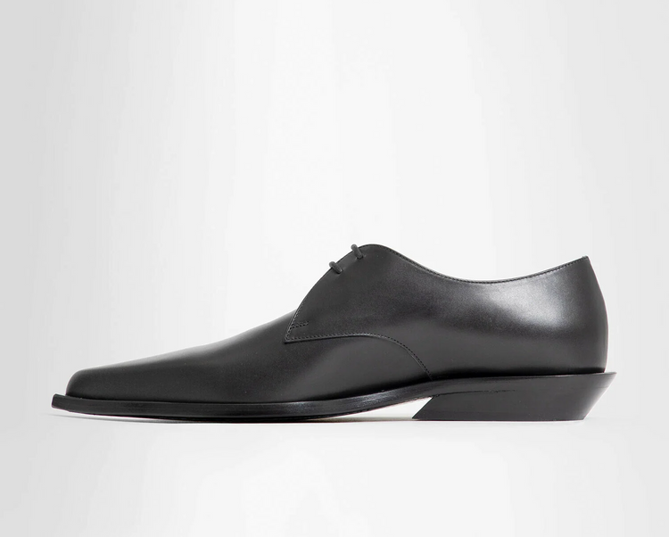 Jip Pointy Derby Shoes